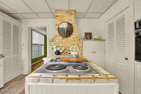 Kitchen - 672 Main St, Chipley, FL 32428 photo 9 of 11