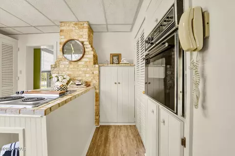 Kitchen - 672 Main St, Chipley, FL 32428 photo 11 of 11