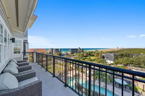 100 Matthew Blvd #414, Destin, FL 32541