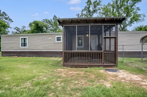 217 Palmetto Ave, Freeport, FL 32439