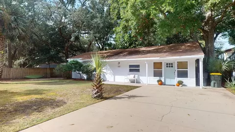32 SE Pryor Rd, Fort Walton Beach, FL 32548