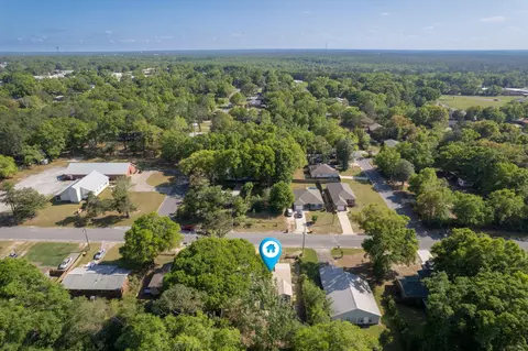 View/Area - 161 W North Ave, Crestview, FL 32536 photo 8 of 9