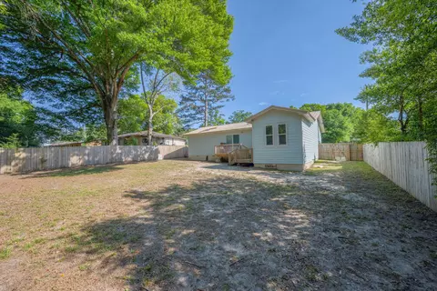 Exterior - 161 W North Ave, Crestview, FL 32536 photo 7 of 13