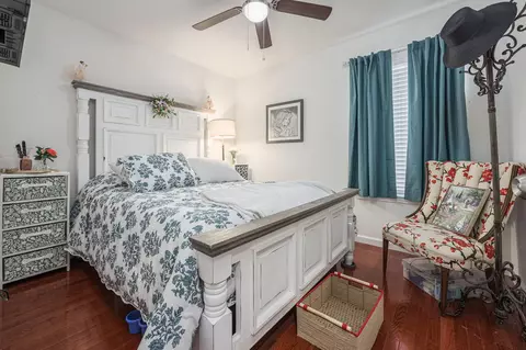Bedroom - 161 W North Ave, Crestview, FL 32536 photo 5 of 6