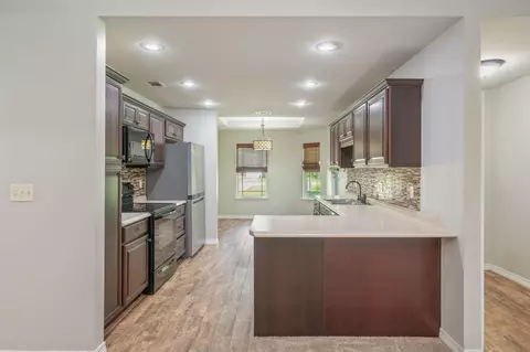 Kitchen - 153 Shady Ln, Crestview, FL 32536 photo 1 of 6