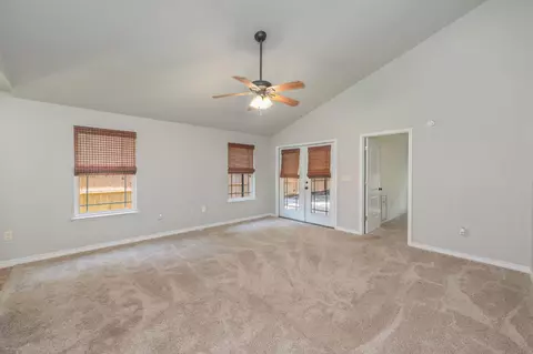 Living - 153 Shady Ln, Crestview, FL 32536 photo 3 of 3