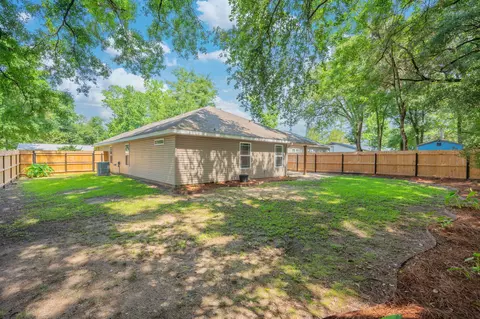 Exterior - 153 Shady Ln, Crestview, FL 32536 photo 7 of 8