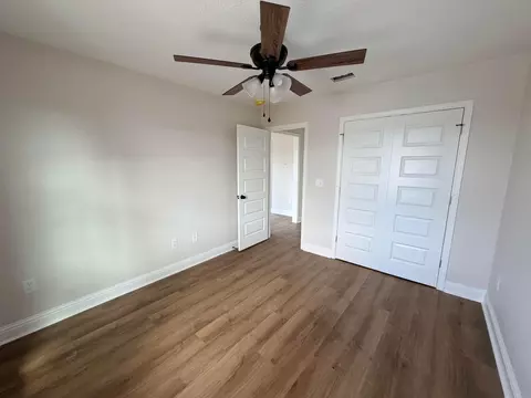 Bedroom - 5431 Bayleaf Dr, Crestview, FL 32539 photo 2 of 4