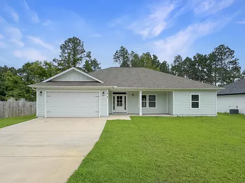 9004 E River Dr, Navarre, FL 32566