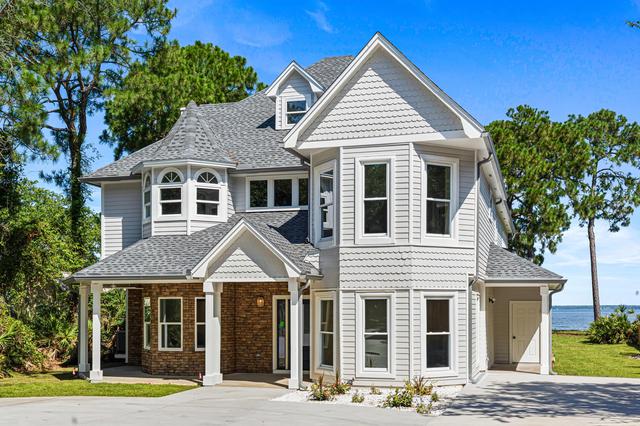 609 Calhoun Ave, Destin, FL 32541