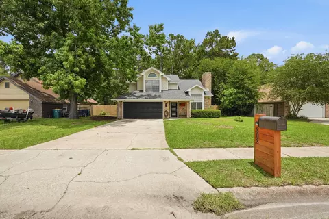 808 Overbrook Dr, Fort Walton Beach, FL 32547
