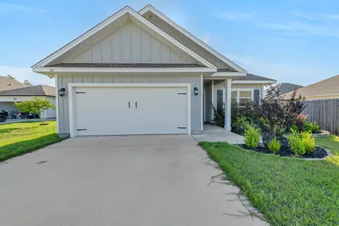161 Blooming Cv, Crestview, FL 32539