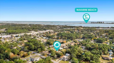 2165 Salamanca St, Navarre, FL 32566