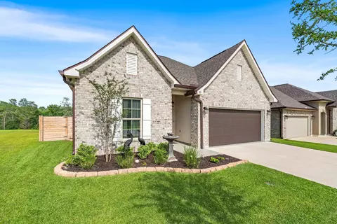 101 Hydrangea Blvd, Freeport, FL 32439