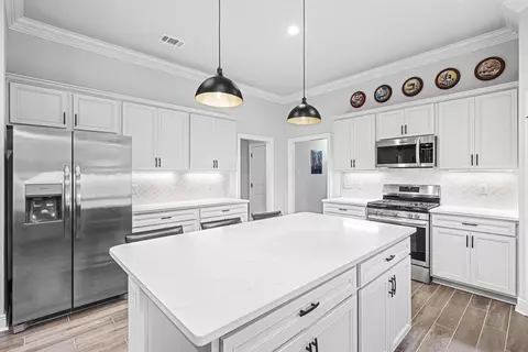 Kitchen - 101 Hydrangea Blvd, Freeport, FL 32439 photo 1 of 8