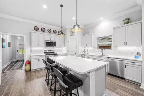 Kitchen - 101 Hydrangea Blvd, Freeport, FL 32439 photo 3 of 8