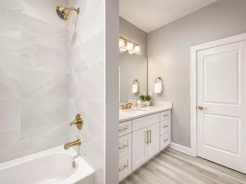 Bath - 476 Seacrest Dr, Inlet Beach, FL 32461 photo 3 of 5