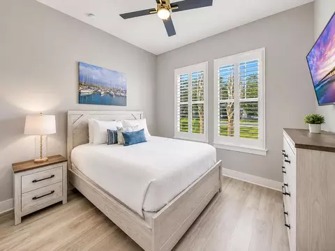 Bedroom - 476 Seacrest Dr, Inlet Beach, FL 32461 photo 8 of 13