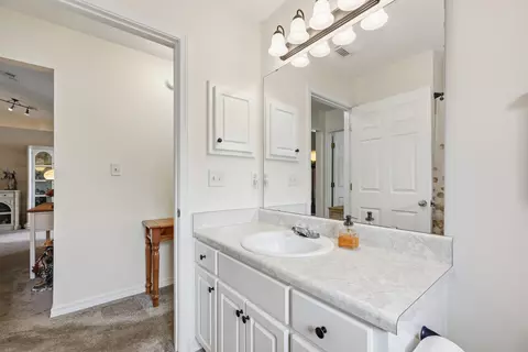 Bath - 2612 Paddock Cir, Crestview, FL 32536 photo 4 of 4