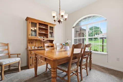 Dining - 2612 Paddock Cir, Crestview, FL 32536 photo 2 of 4