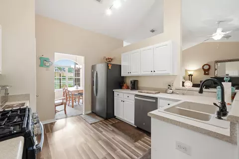 Kitchen - 2612 Paddock Cir, Crestview, FL 32536 photo 1 of 6