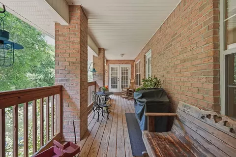 Exterior - 2612 Paddock Cir, Crestview, FL 32536 photo 7 of 12