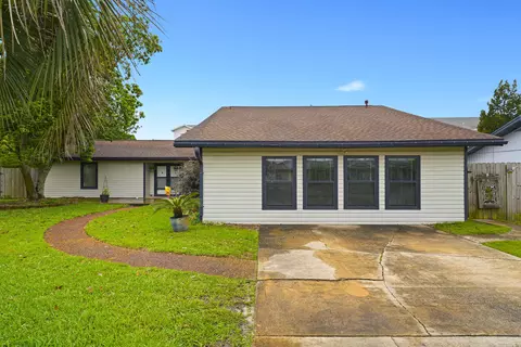 273 Echo Cir, Fort Walton Beach, FL 32548