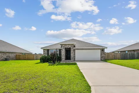 5529 Silverbell Dr, Milton, FL 32583