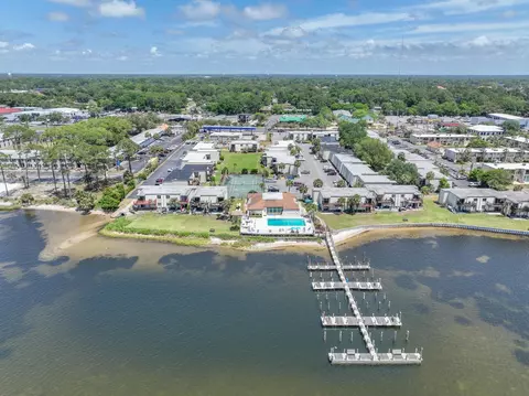 308 SW Miracle Strip Pkwy #3B, Fort Walton Beach, FL 32548