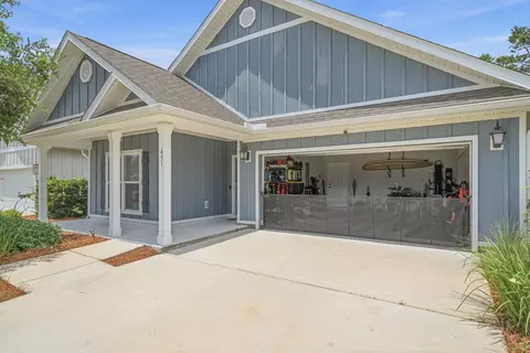 Exterior - 451 Lightning Bug Ln, Freeport, FL 32439 photo 8 of 9