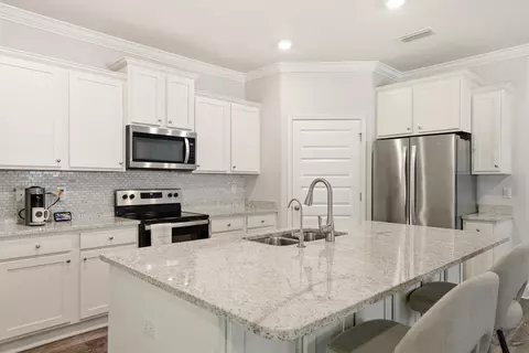 Kitchen - 451 Lightning Bug Ln, Freeport, FL 32439 photo 1 of 7