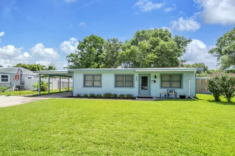 520 Bryn Mawr Blvd, Mary Esther, FL 32569