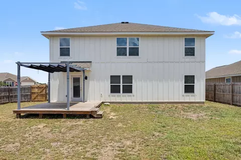 Exterior - 937 Sandbar Loop, Crestview, FL 32539 photo 5 of 7