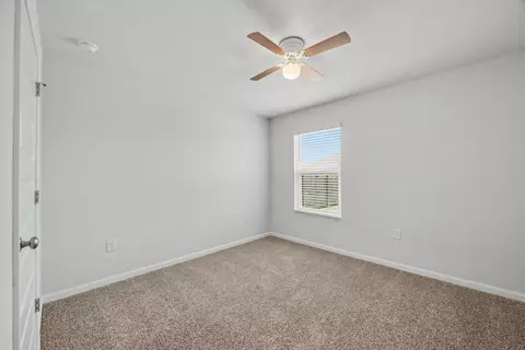 Bedroom - 937 Sandbar Loop, Crestview, FL 32539 photo 1 of 10