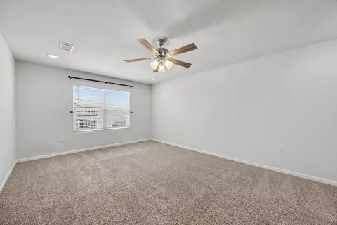 Bedroom - 937 Sandbar Loop, Crestview, FL 32539 photo 4 of 10