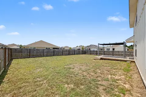 Exterior - 937 Sandbar Loop, Crestview, FL 32539 photo 6 of 7