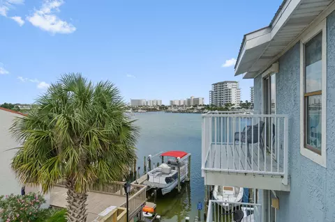22 Moreno Point Rd #15, Destin, FL 32541