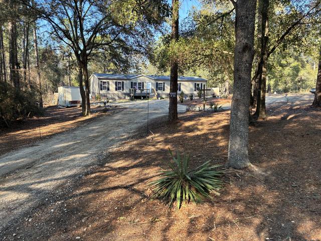 507 Stewart Dr, Defuniak Springs, FL 32433