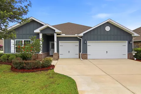 100 Norwich Rd, Freeport, FL 32439