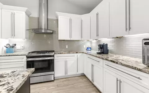 Kitchen - 101 Alicia Dr, Crestview, FL 32536 photo 4 of 6