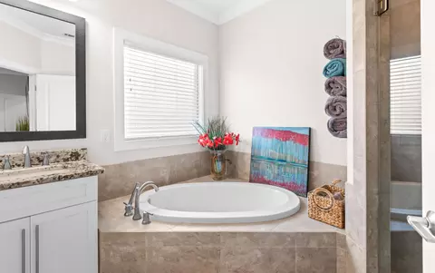 Bath - 101 Alicia Dr, Crestview, FL 32536 photo 4 of 6