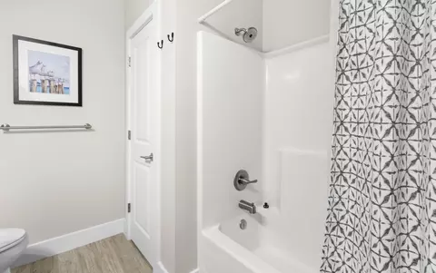Bath - 101 Alicia Dr, Crestview, FL 32536 photo 6 of 6