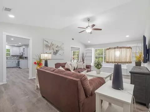 Living - 375 Ridge Lake Rd, Crestview, FL 32536 photo 8 of 8