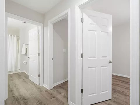 Entry Way - 375 Ridge Lake Rd, Crestview, FL 32536 photo 5 of 7