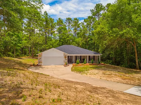 Exterior - 375 Ridge Lake Rd, Crestview, FL 32536 photo 6 of 17