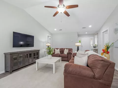 Living - 375 Ridge Lake Rd, Crestview, FL 32536 photo 4 of 8
