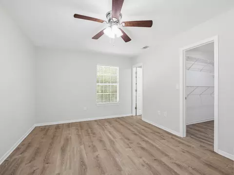 Bedroom - 375 Ridge Lake Rd, Crestview, FL 32536 photo 8 of 9