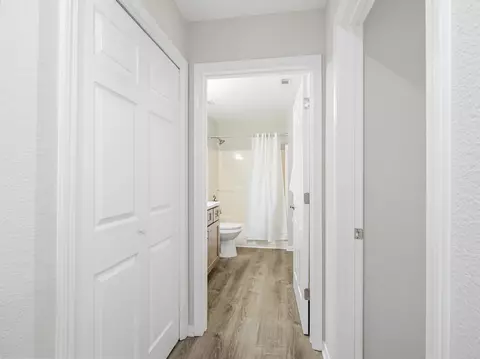 Entry Way - 375 Ridge Lake Rd, Crestview, FL 32536 photo 6 of 7