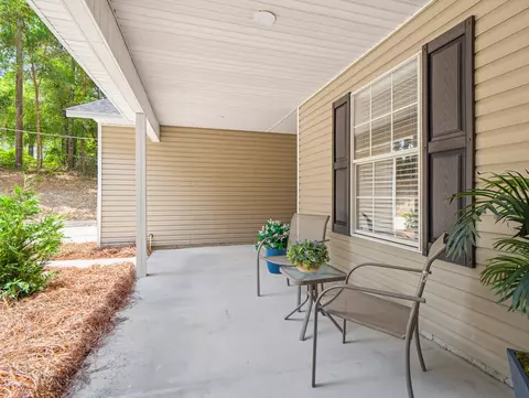 Exterior - 375 Ridge Lake Rd, Crestview, FL 32536 photo 11 of 17