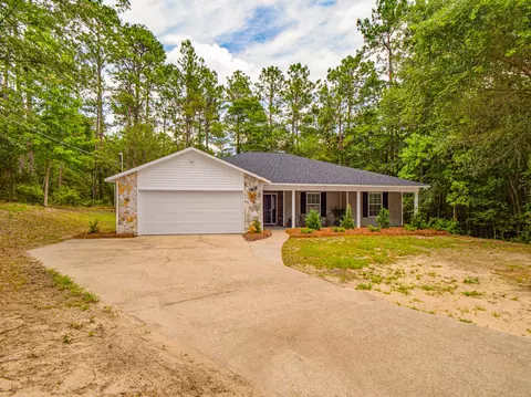 Exterior - 375 Ridge Lake Rd, Crestview, FL 32536 photo 5 of 17